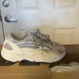 Adidas Yeezy Boost 700 V2 'Static